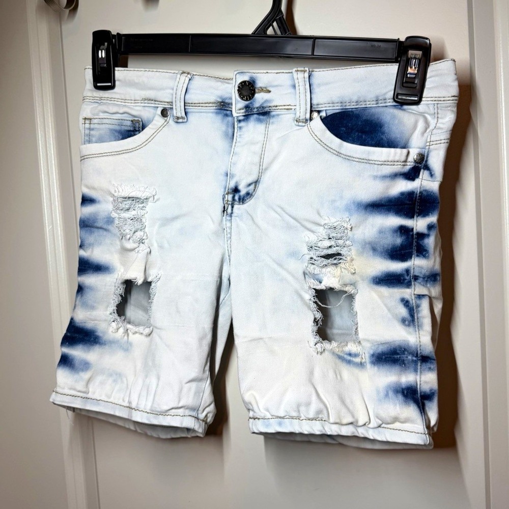 V.I.P. Acid Wash Denim Bermuda Shorts Womens 5/6 Light Blue Stretch 5-Pocket